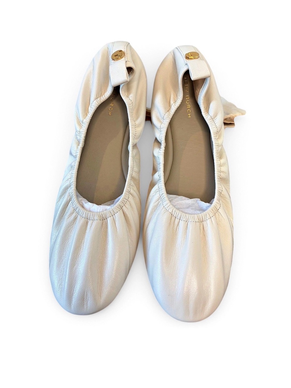 NWT Tory Burch Eddie Ballet Nappa Leather in Light Cream. Size 7 US